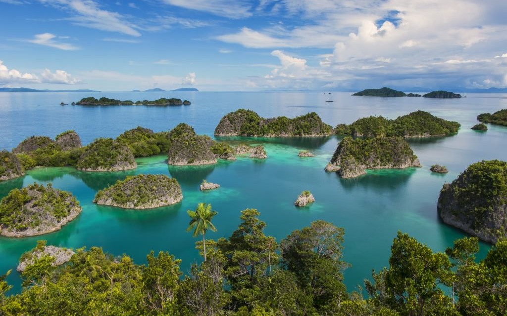 Top 5: Natural Wonders of Indonesia - Trazee Travel