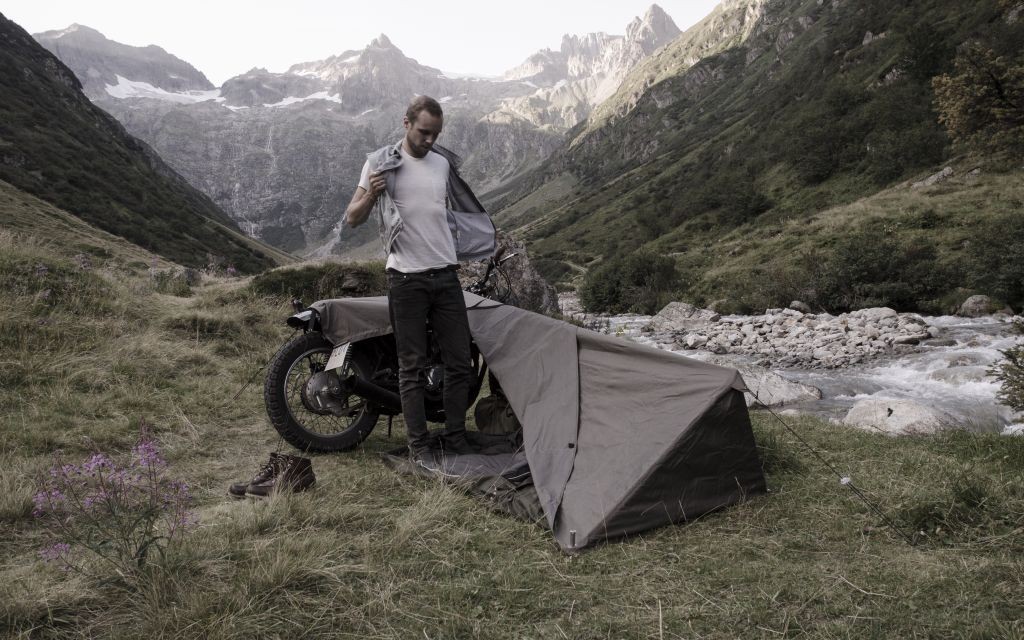 Top_Vent © Exposed | Motorcycle Bivouac