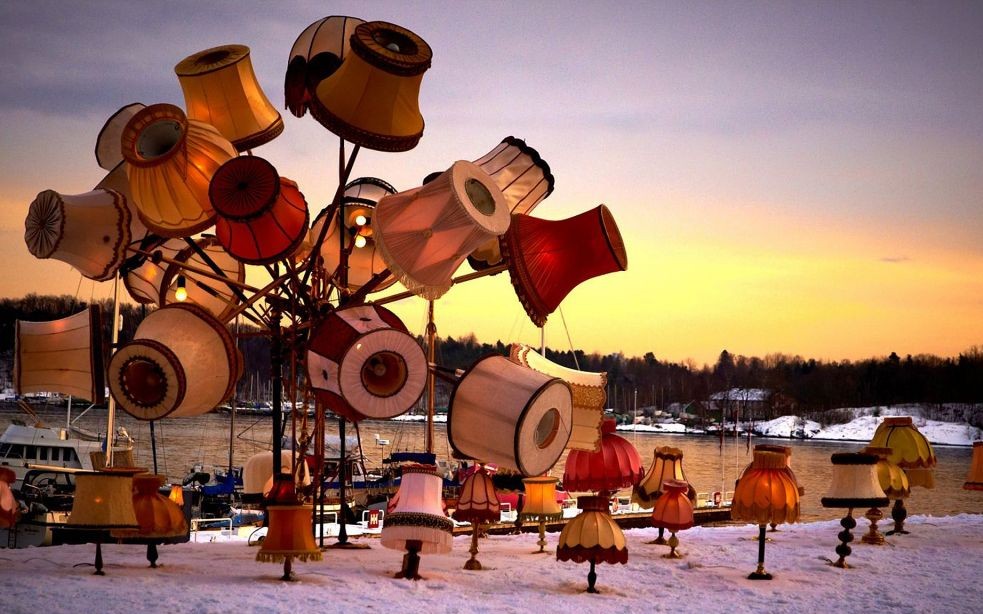 Lamps in Aker Brygge, Oslo, Norway © Moyan Brenn | Flickr