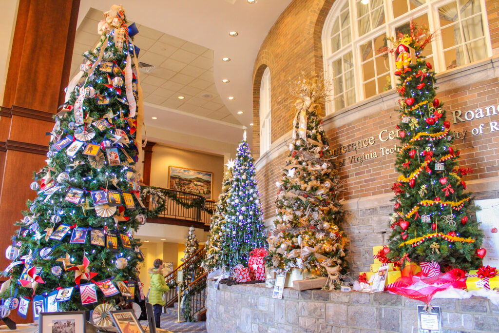 How to Celebrate Christmas with a Trip to Virginia’s Blue Ridge